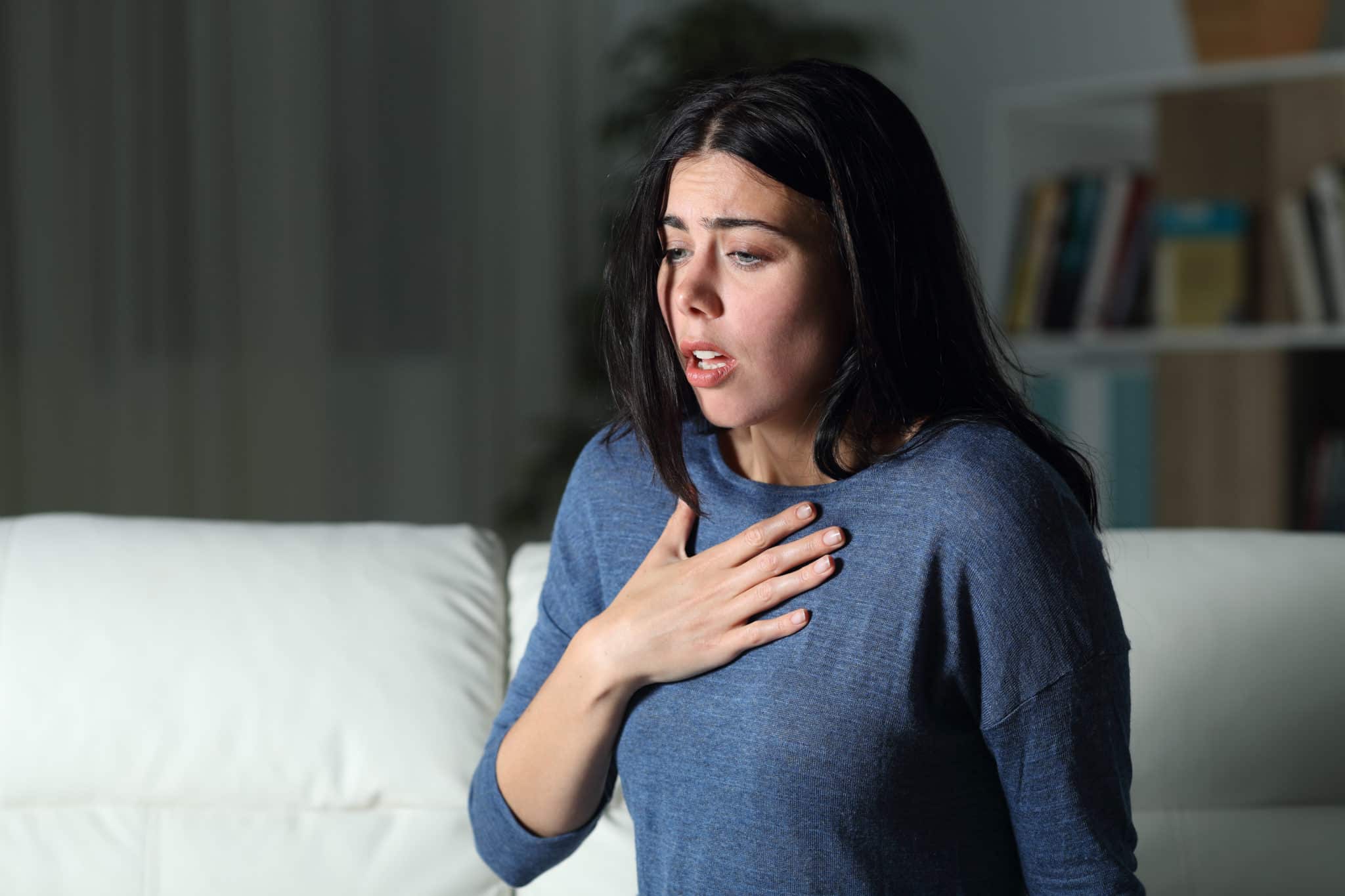 How to Cope With Excruciating Anxiety Chest Pains – Holistic Momma